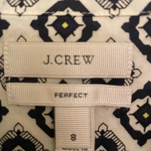 J. Crew medallion navy printed button down shirt size 8 perfect fit 100% cotton - Picture 4 of 11